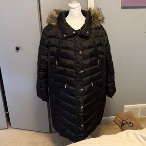 MICHAEL Michael Kors Black Puffer Coat with Faux Fur Trim